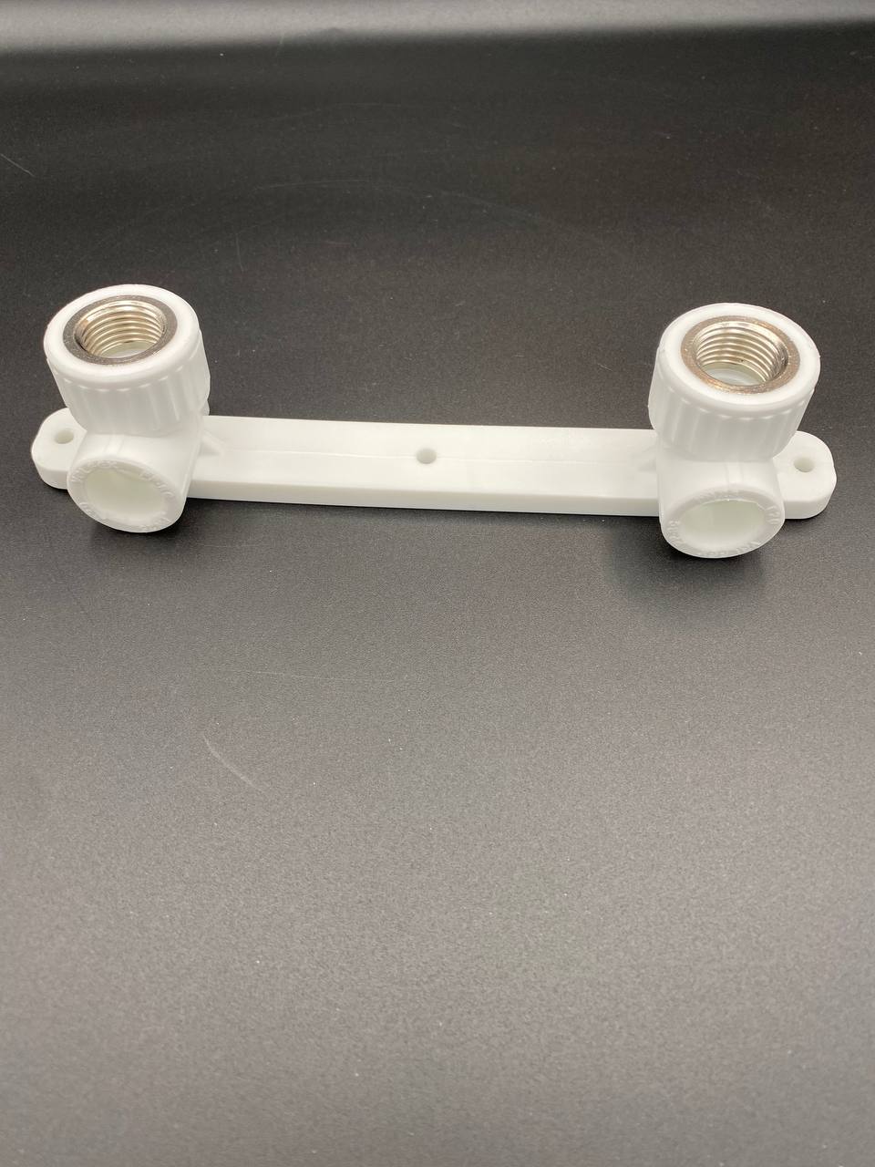 Планка PP-R монтажная белая 20х1/2" ВР под смеситель с водорозетками, VALFEX, арт.10124020