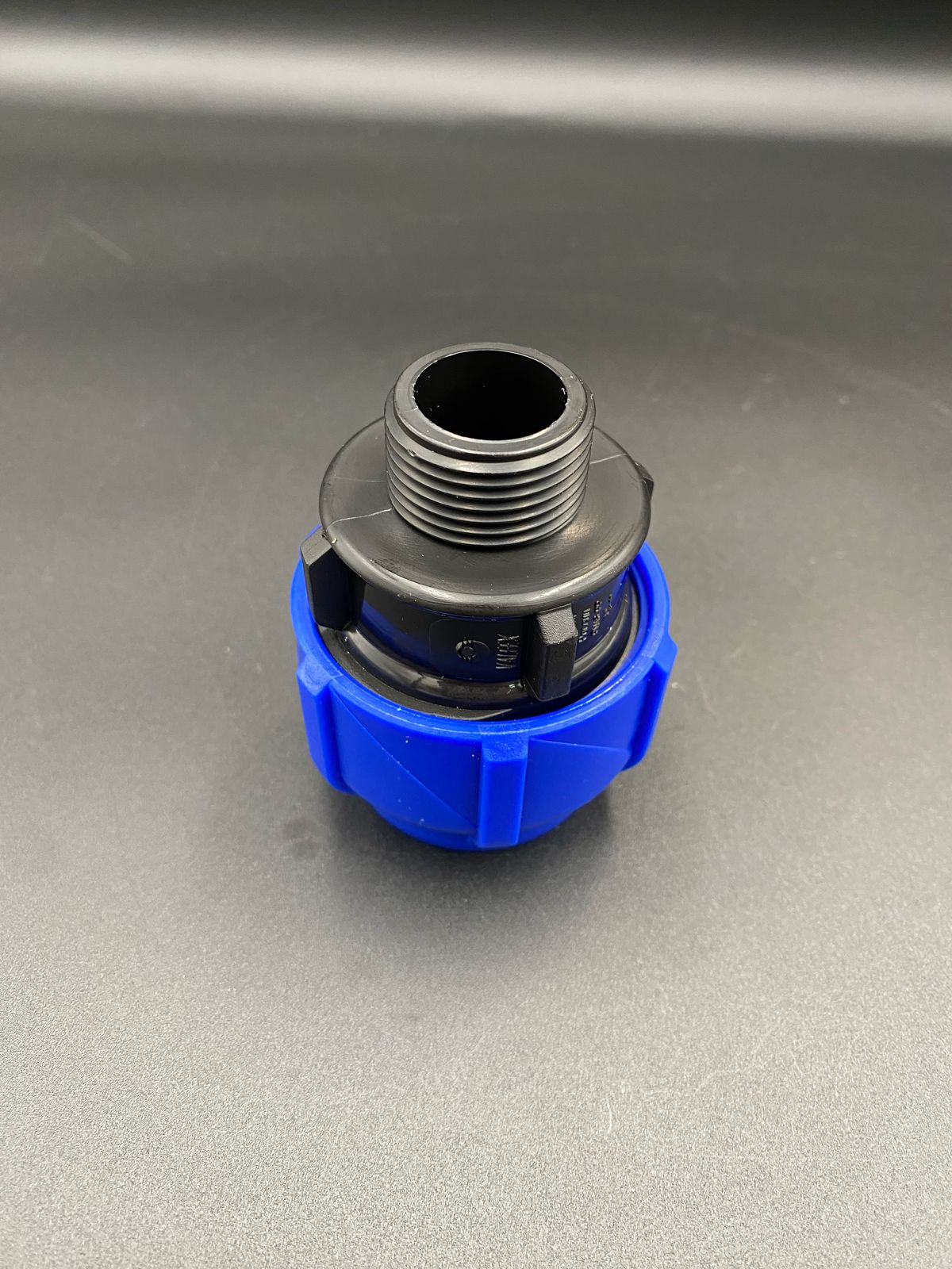 Муфта компрессионная соединительная ПНД НР 32х3/4" VALFEX