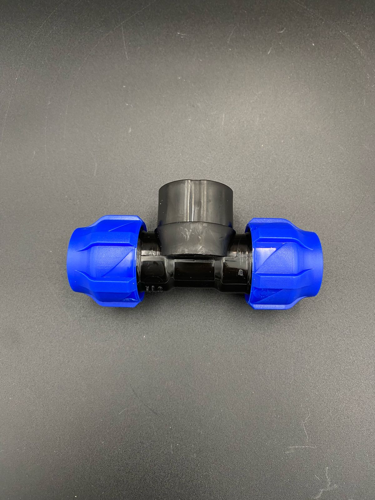 Тройник компрессионный переходной ПНД с ВР 20x3/4"x20 VALFEX