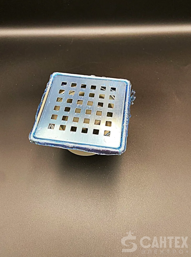 Трап вертикальный с решеткой и окантовкой из нерж.стали 100мм*100мм, VALFEX, арт.VF.012.050K.100.01