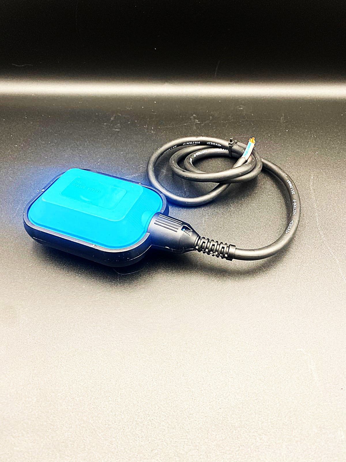 Выключатель поплавковый универсальный с проводом 3х1,0мм2 L-1 метр VALFEX, арт.VF.9003