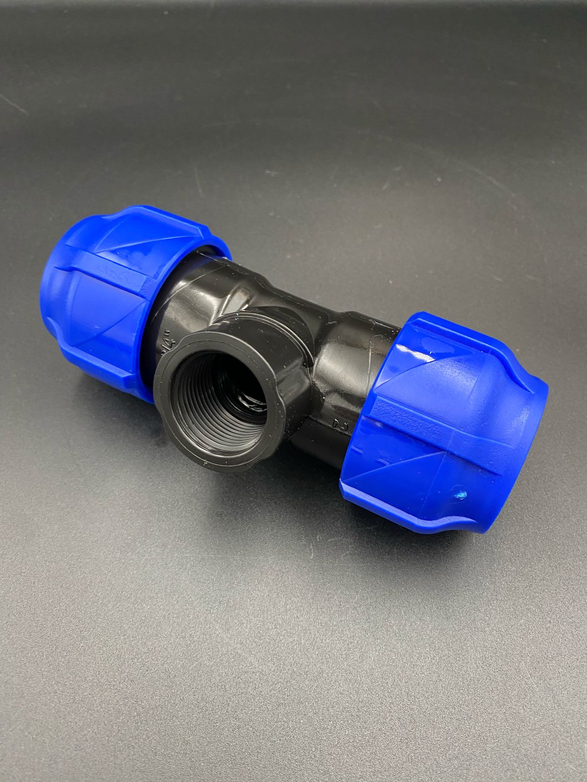 Тройник компрессионный переходной ПНД с ВР 32x3/4"x32 VALFEX