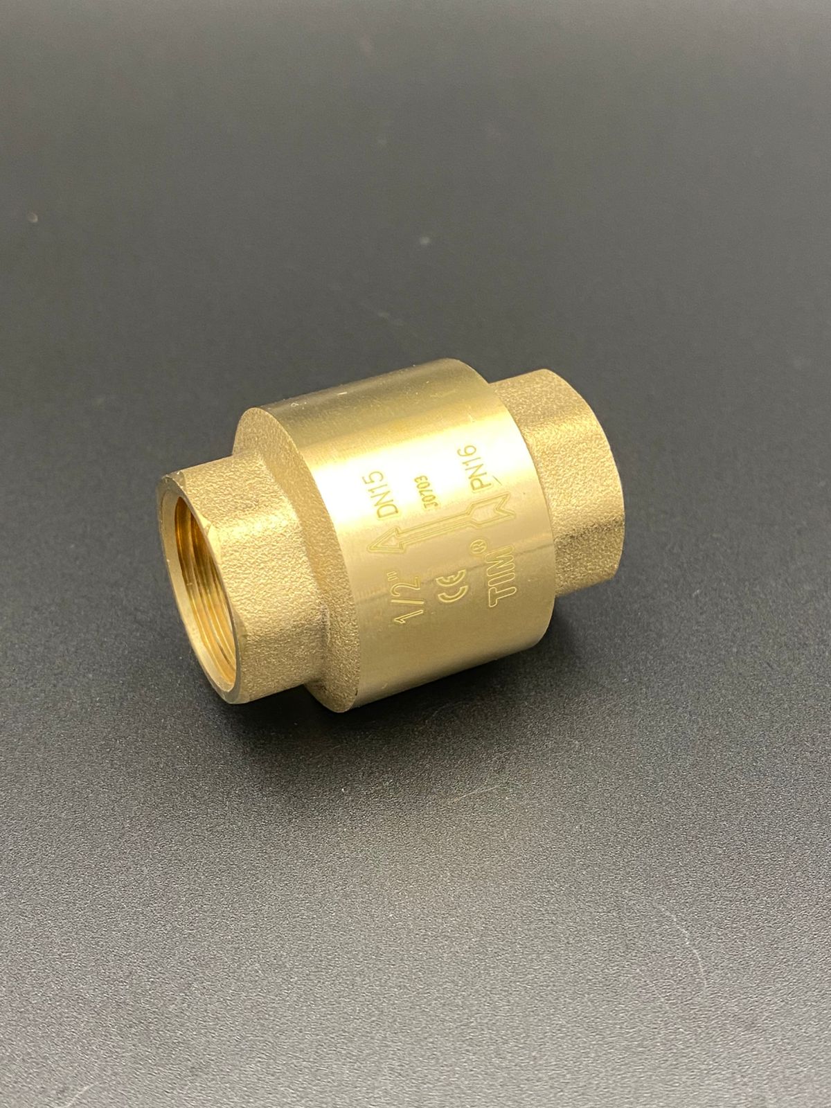 Обратный клапан 1/2" ВР/ВР с металлическим штоком короткий TIM , арт.JH-1010std