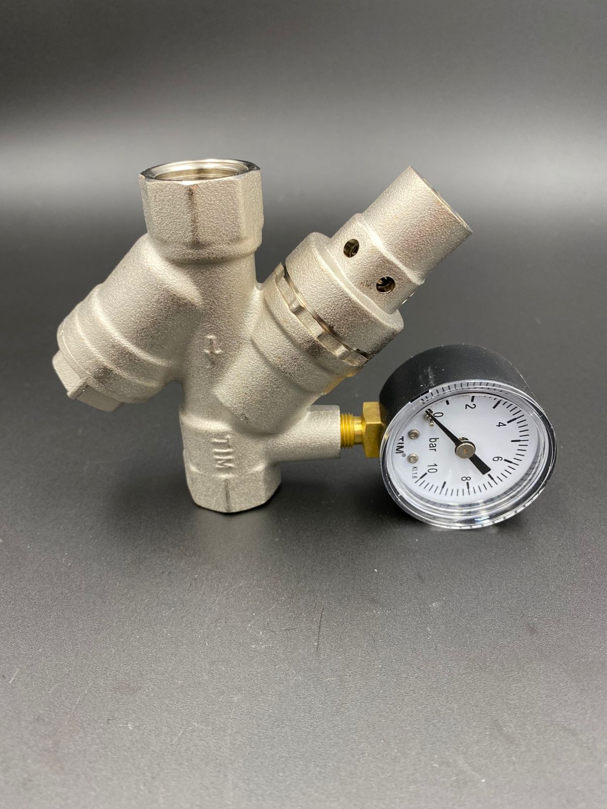 Редуктор давления 1/2" с манометром и фильтром TIM, арт.BF2812A