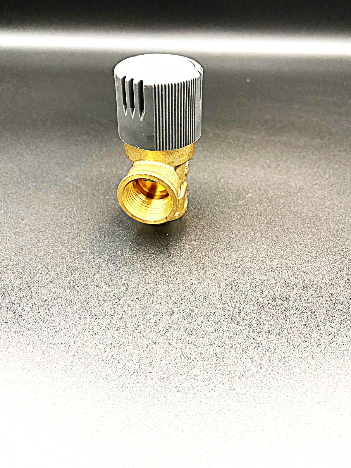 Клапан предохранительный 1,5 бара 1/2" VALFEX, арт.VF.490.N.012.15