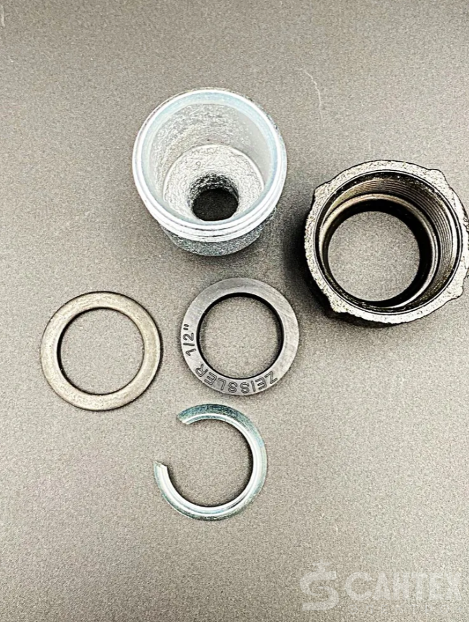 Обжимной соединитель 1/2" НР из ковкого чугуна, с наружной резьбой ZEISSLER, арт.ZSr.130.0204