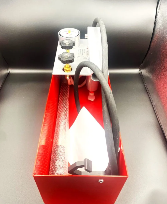 Насос опрессовочный ручной 50 бар, 12 л Valfex арт. VPTM-50