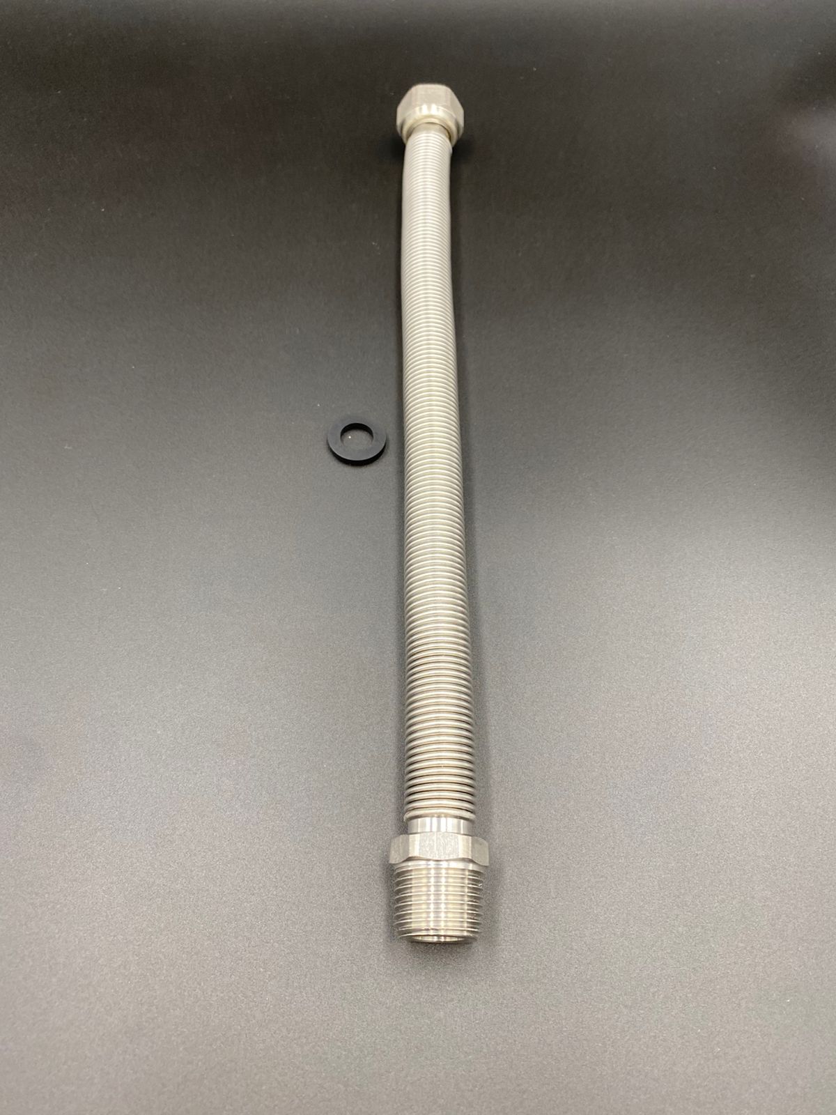 Подводка редукционная 1/2" г/ш (300-600мм) из нерж. стали сильфонного типа, арт.C-H300-022MF