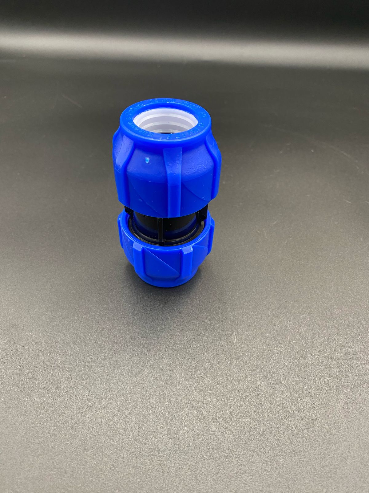 Муфта компрессионная соединительная ПНД 25мм VALFEX