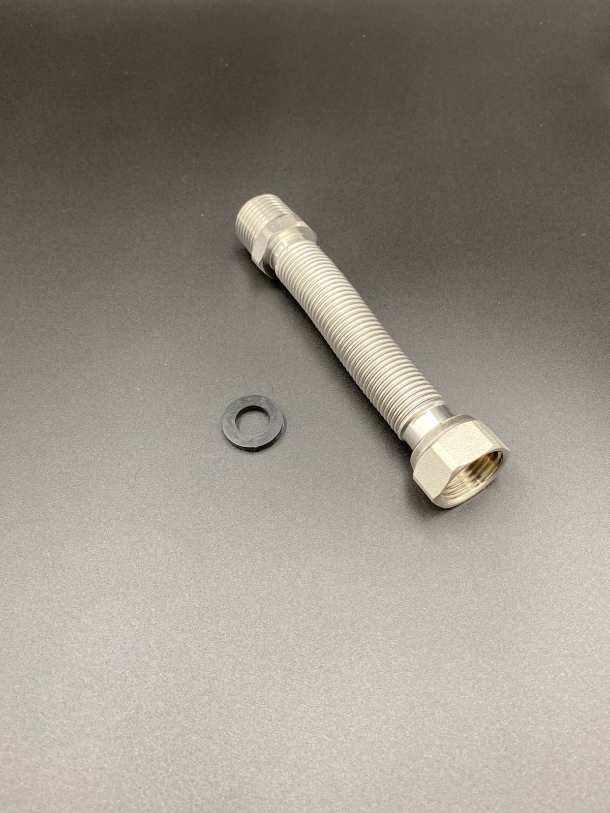 Подводка редукционная 1/2" г/ш (100-195мм) из нерж. стали сильфонного типа, арт.C-H100-022MF