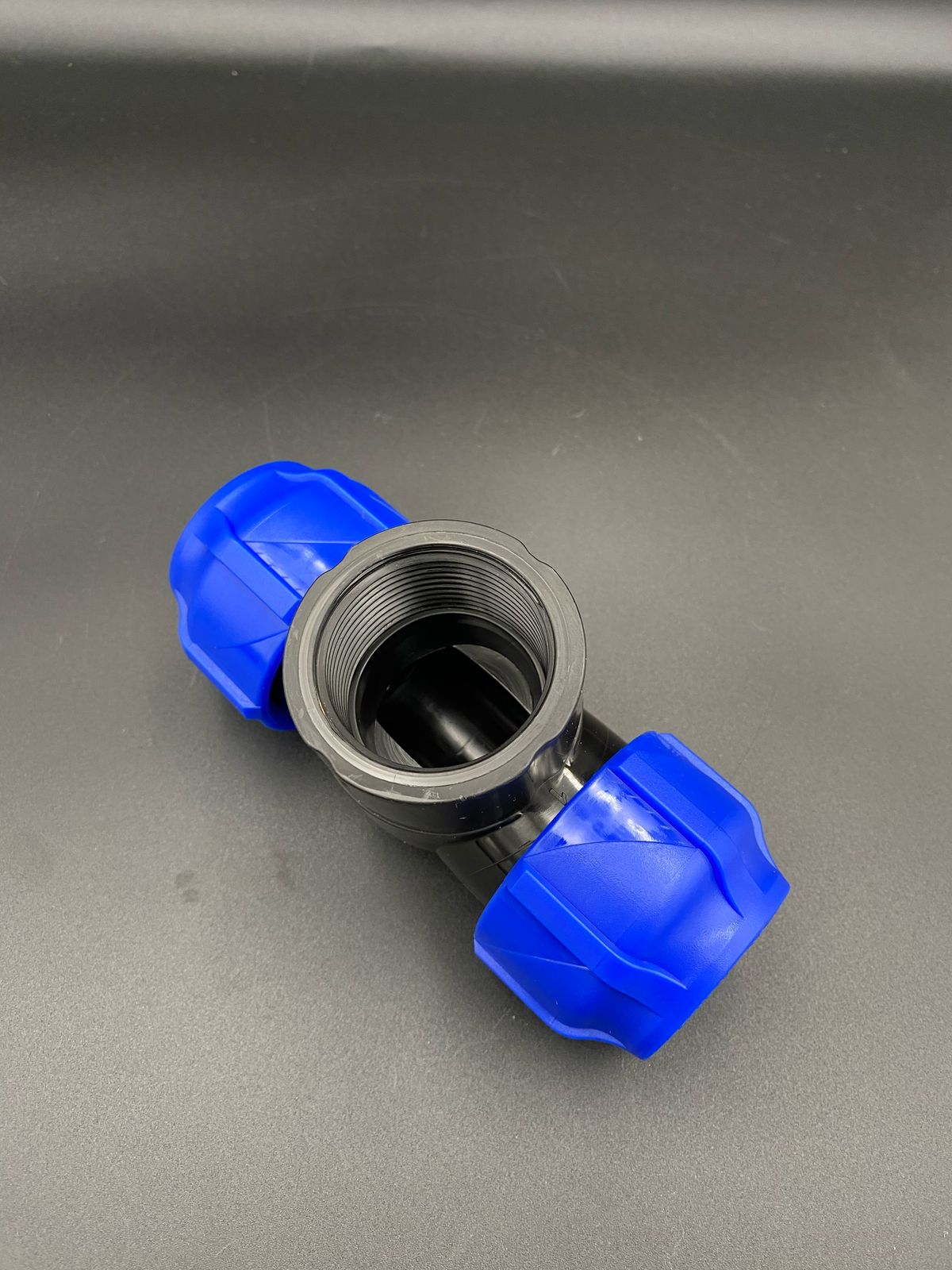 Тройник компрессионный переходной ПНД с ВР 32x11/4"x32 VALFEX