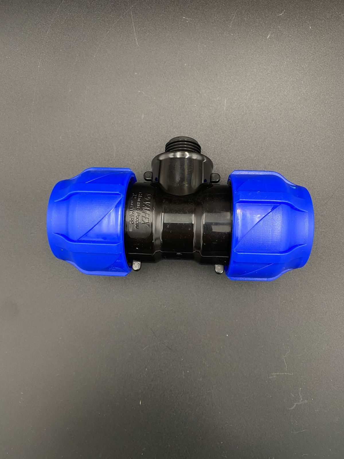 Тройник компрессионный переходной ПНД с НР 32x1/2"x32 VALFEX