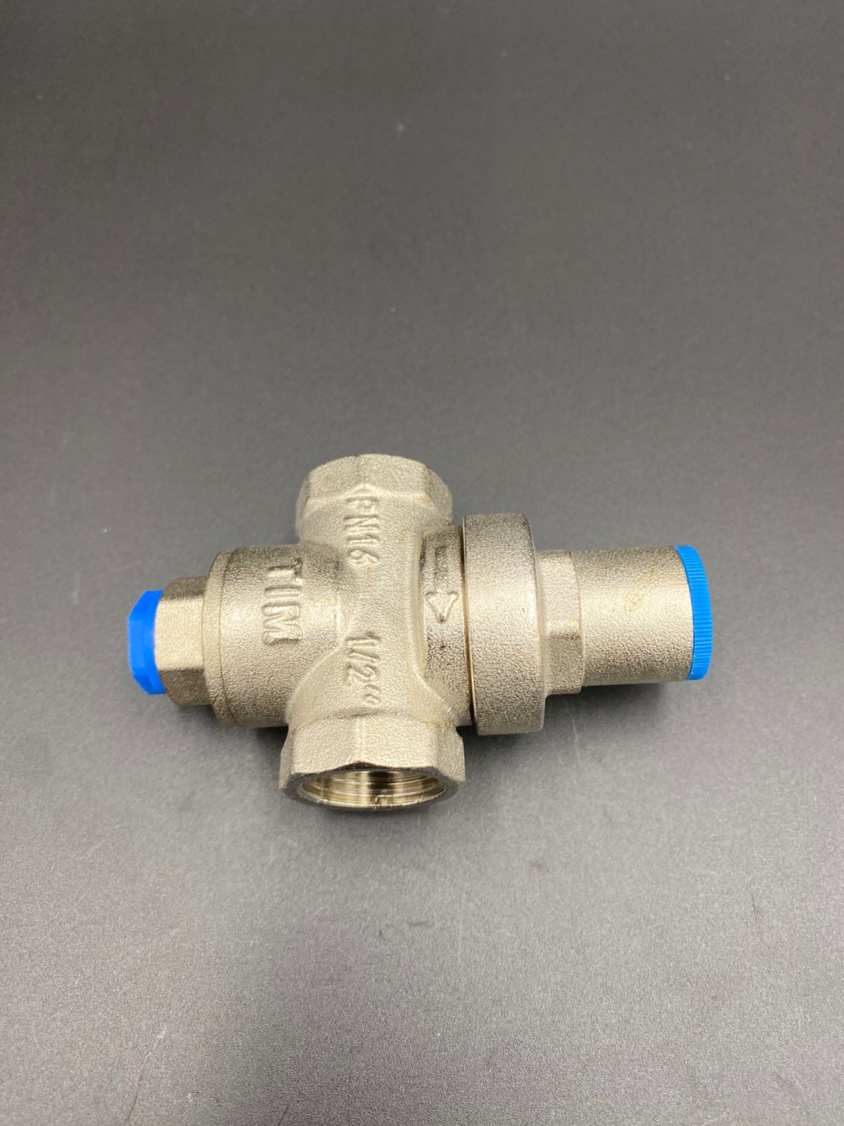 Редуктор давления под манометр (компактный) 1/2" ВР, TIM, арт.BL2802std