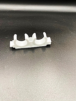 Опора полипропиленовая двойная для труб 20мм, VALFEX, арт.10161020